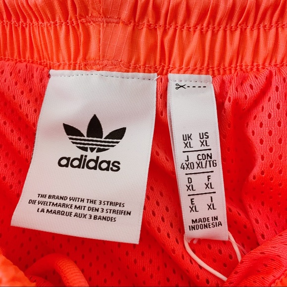 Adidas Originals Lock Up Track Pants NWT Flash Red - Picture 4 of 7